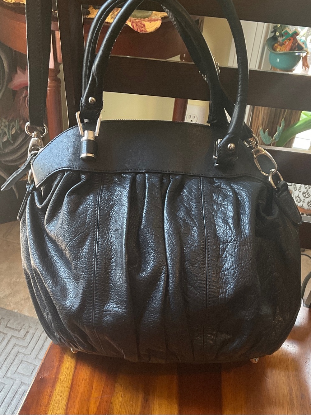 Lavorazione Artigianale Classic Black Convertible Satchel Handbag